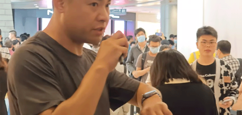 Apple draws a massive crowd to its new Shenzhen store (video) | Philip ...
