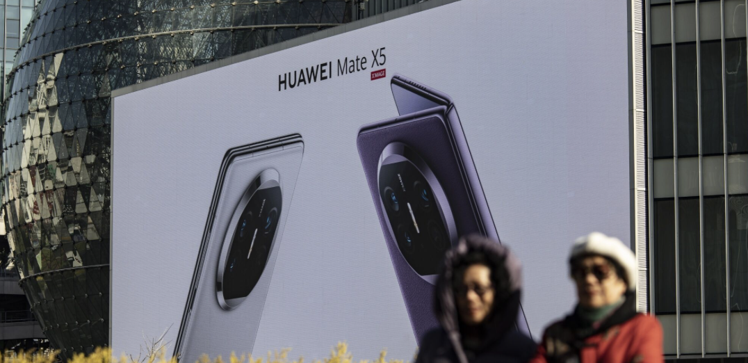 apple huawei profits china