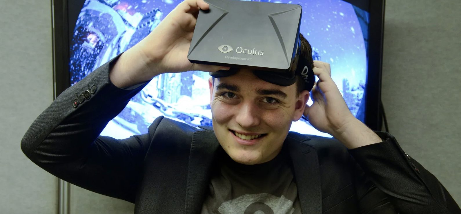 apple vision palmer luckey